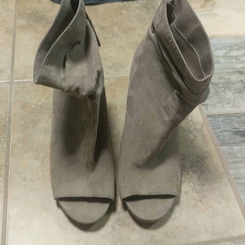 A.n.a Rose Heels